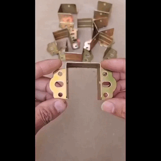 حامل معدني على شكل U متعدد الاستخدامات لتثبيت الأثاث والهياكل الخشبية