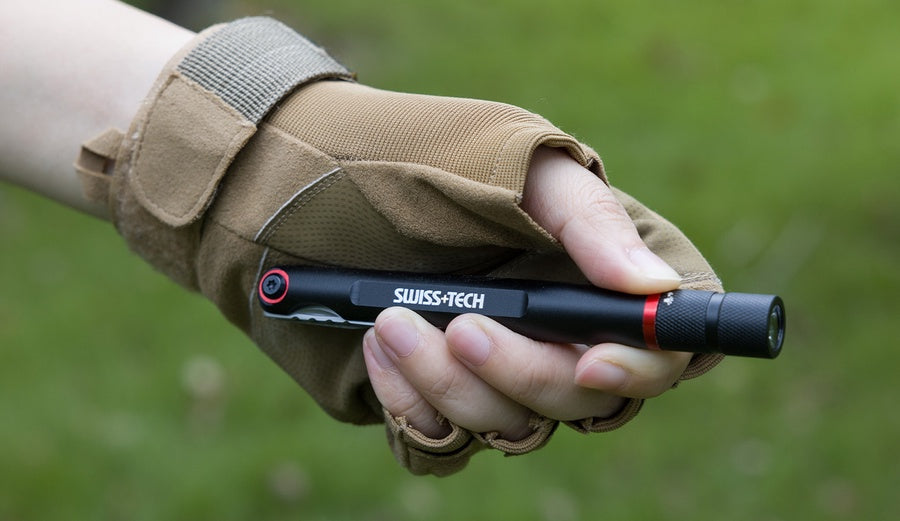 قلم إضاءة متعدد الوظائف 4 في 1 – ST021008 | 4-in-1 Multi-Function Pen Light – ST021008