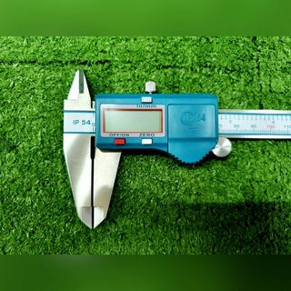 كاليبر ديجيتال 20 سم من Total