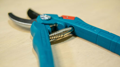 مقص شجر عرض خاص 8" من Total