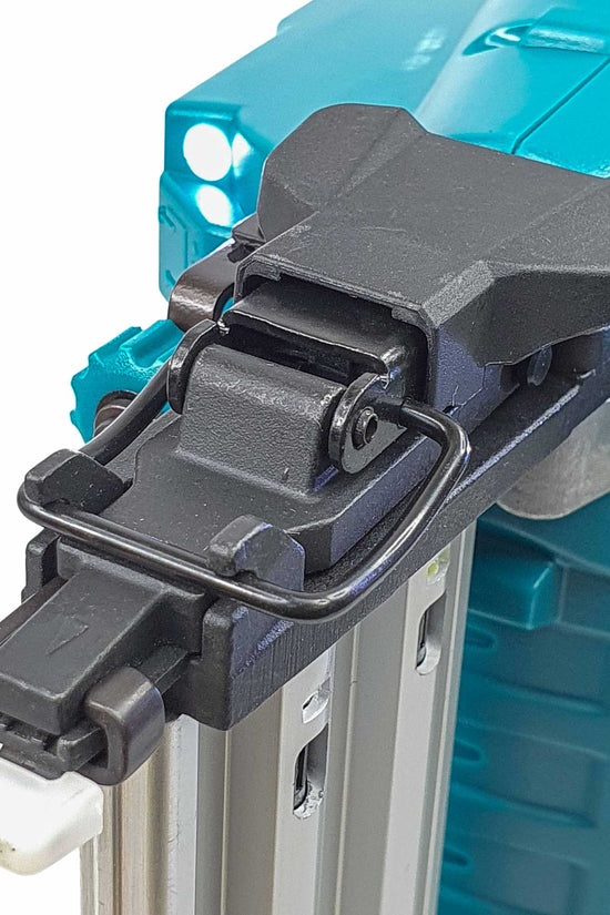 فرد مسامير شحن 20 فولت من Total