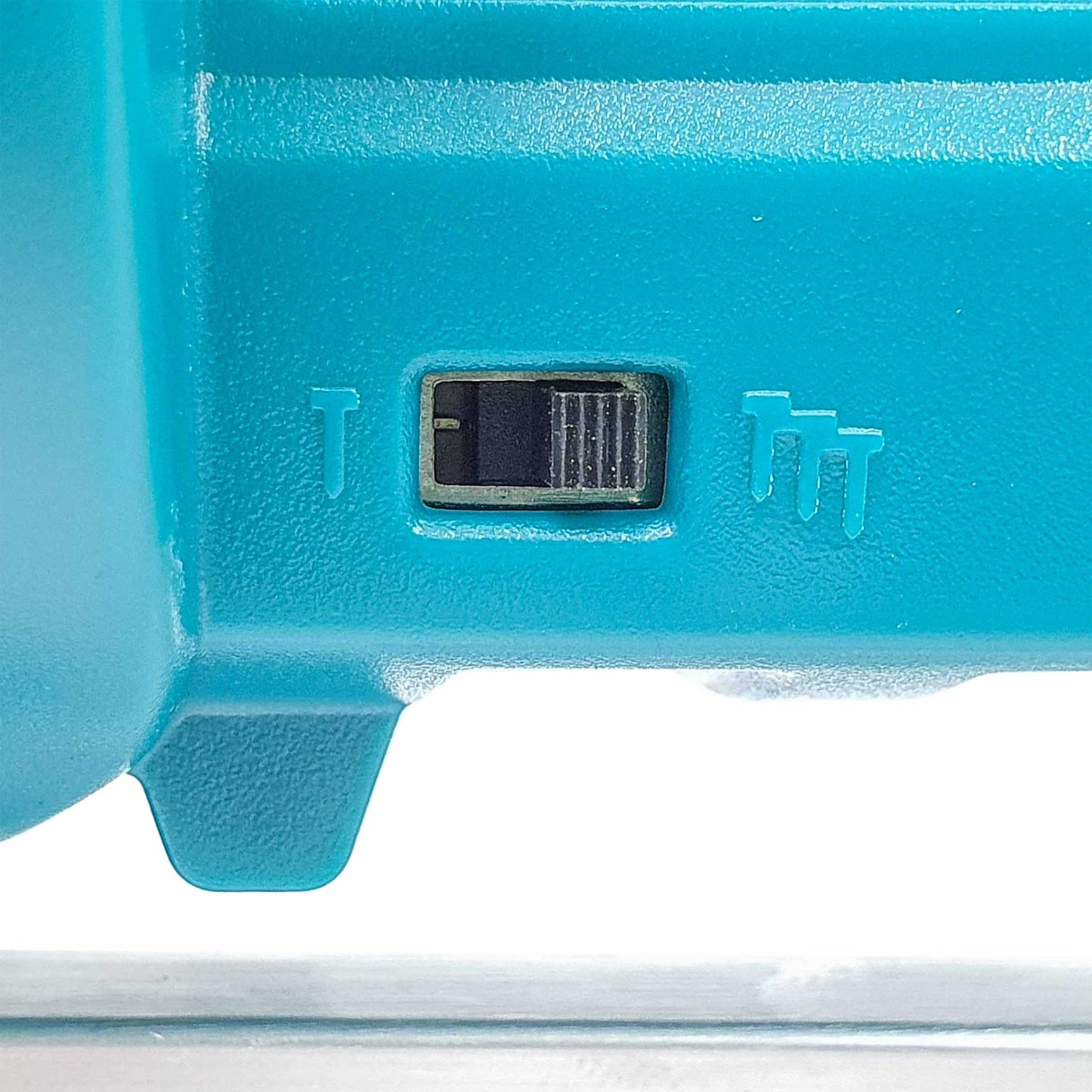 فرد مسامير شحن 20 فولت من Total