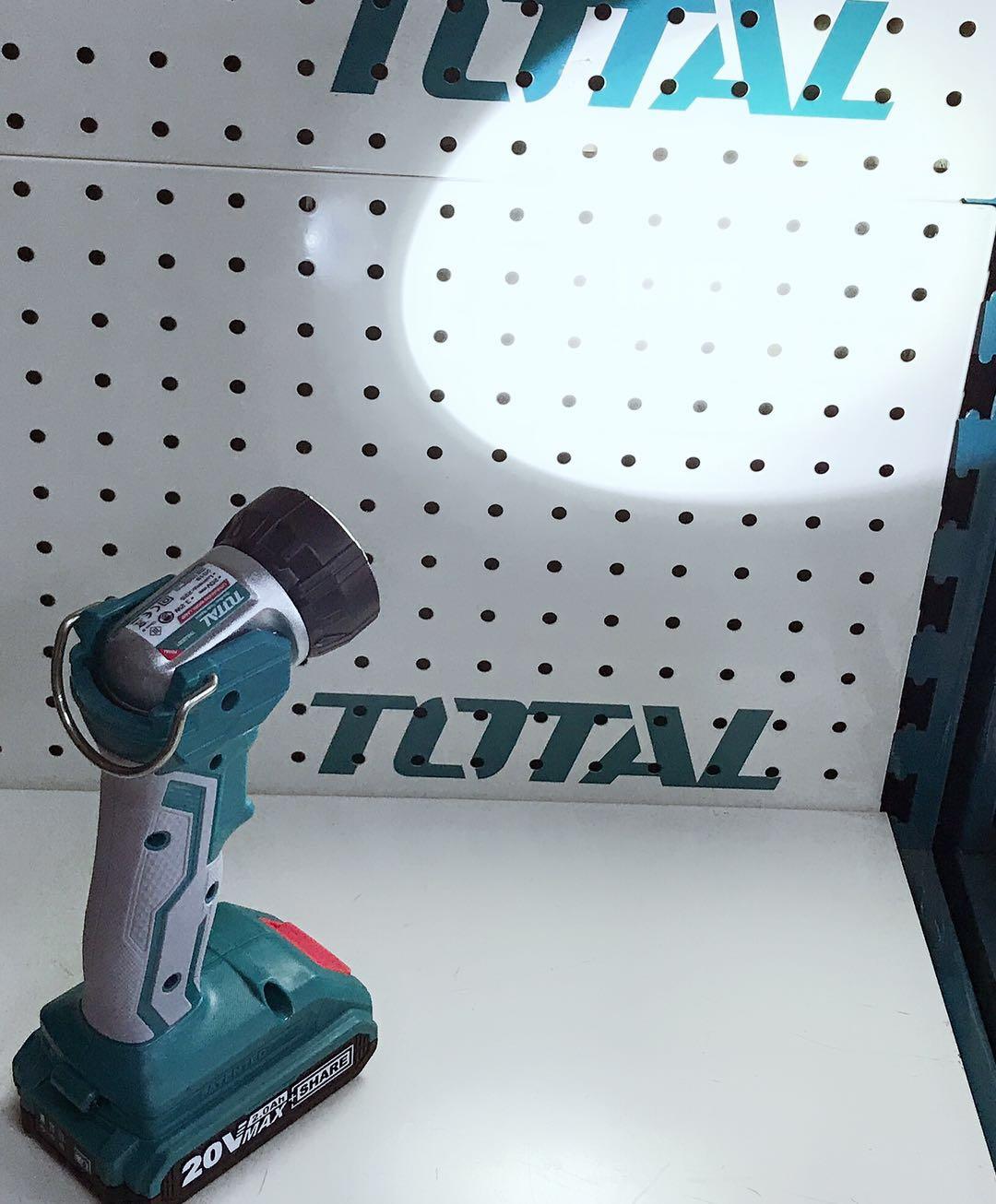 كشاف يد شحن 20 فولت توتال