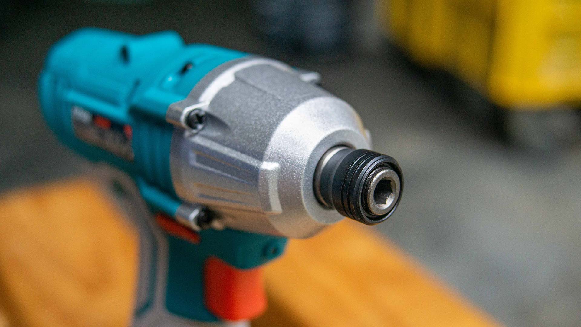 دريل براغي 12 فولت من Total - Smart Hack