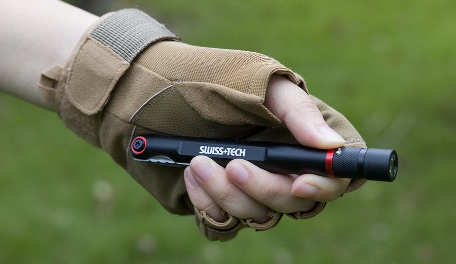 قلم إضاءة متعدد الوظائف 4 في 1 – ST021008 | 4 - in - 1 Multi - Function Pen Light – ST021008 - Smart Hack