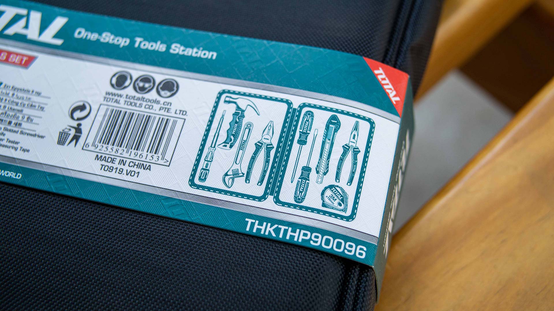 شنطة عدة من Total - Smart Hack